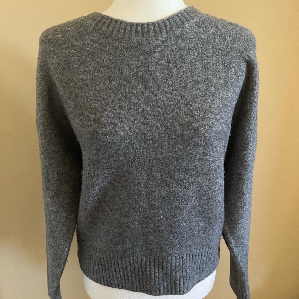 Zara Gray Crew Neck Sweater Size XS
